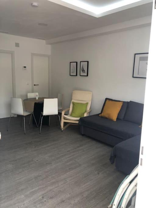 La Carihuela Apartamento Торремолинос Экстерьер фото